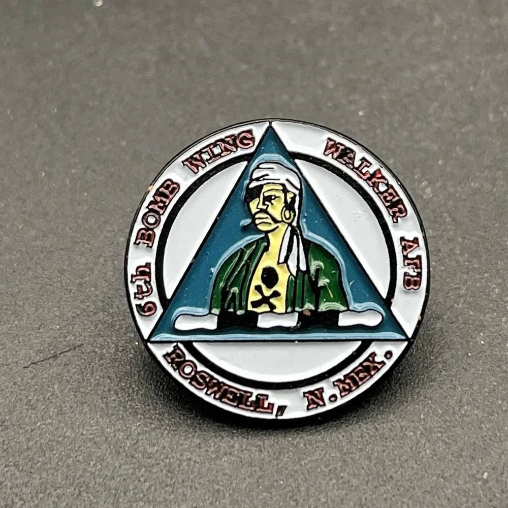 6th Bomb Wing Walker AFB Roswell New Mexico Air Force Lapel Hat‎ Pin